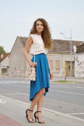 Asymmetric skirt