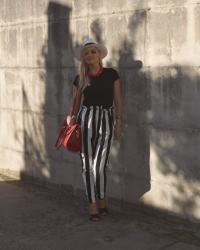 BLACK AND WHITE OUTFIT - PANTALONI A RIGHE MISS COQUINES -