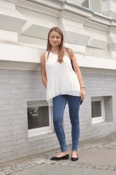 PLEATED BLOUSE