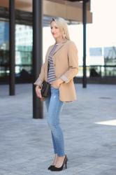 Skinny jeans & camel blazer