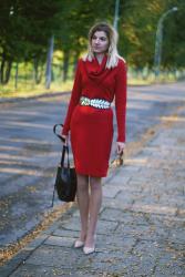 1078 ==> czerwona sukienka i torebka Bonprix - ciepła stylizacja do pracy