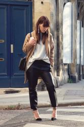 Le manteau beige ...