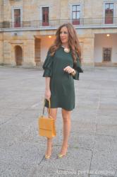 VESTIDO VERDE CON VOLANTES