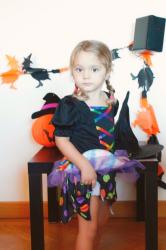 Costumi di Halloween per Bambini: Camilla in versione streghetta 