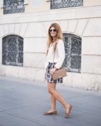 BEAUTIFUL SKIRT & WHITE BLOUSE