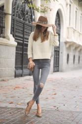 Nude Knit