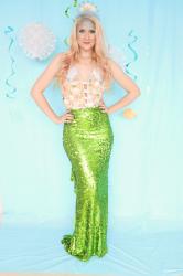 {Halloween}: No-Sew Homemade Mermaid Costume