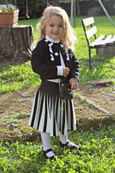 MiMisol: un look da bambina elegante in bianco e nero