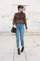How to Style Mom Jeans for Fall