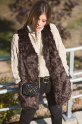 FUR VEST