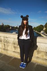  Oh, MINNIE MOUSE IN PARIS! 
