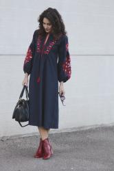 MIDI EMBROIDERED DRESS