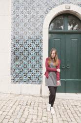 OUTFIT: Smash Dress, Cardi and Converse - in Lissabon!