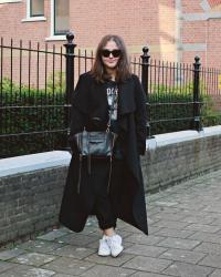 OUTFIT | LONG COATS AND GRAPHIC TEES