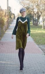 1101 ==> green sweater with velvet dress