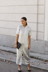 Look de fiesta: vestido largo de lentejuelas 