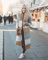 Christmas Market in Champs Elysee