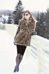 1126 ==> Leopard fur coat