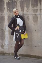 OUTFIT: PRINTED DRESS - ABITO STAMPATO ABBINATO AD UN MAGLIONE A COLLO ALTO  -