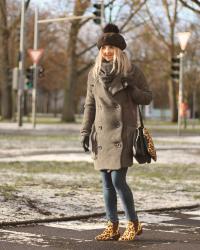 Oversize Knit Coat