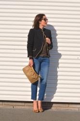 LOOK CON CHAQUETA MILITAR MANGO