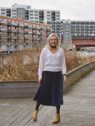Pleated Midi Skirt + Monday Mode Link Up