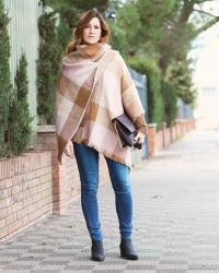 PLAID PONCHO