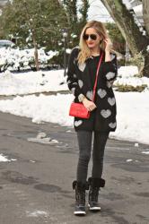 COZY VALENTINE'S DAY OUTFIT
