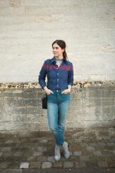 Outfit: Levi's Wedgie fit jeans, embroidered shirt, glitter boots