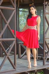 How To Dress for a Cocktail Party