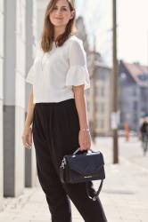 Outfit: Volant-Top & spitze Ballerinas