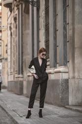 How to wear a suit for woman