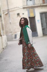 Robe fleurie et teddy vert