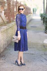 What to wear on Easter: blue lace dress