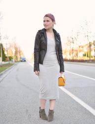 Sun Days:  Styling a midi-length t-shirt dress with a moto jacket and ankle boots