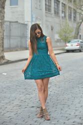 Teal City | Derby Outfit