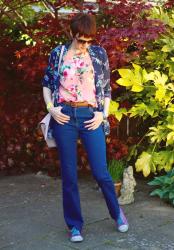 Mixing Florals & My Least Favourite Style of Jeans!
