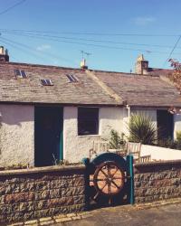 PRETTY HOUSES IN ABERDEEN