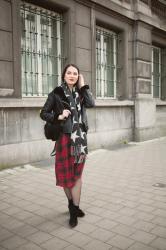 Pink hair and tartan dress