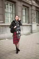 Pink hair and tartan dress