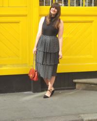 How to style a tiered midi skirt