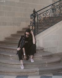 Uniforme l (Presque) total look black