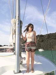 L:Yachting in Santorini and the Aegean Sea 