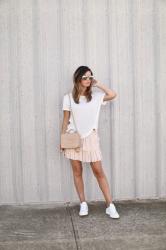 BLUSH RUFFLES