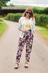 An Easy Way to Wear Bold, Patterned Trousers #iwillwearwhatilike