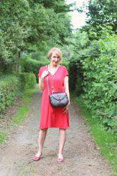 Rotes Kleid bei Tchibo´s neuer Themenwoche 