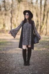 W stylu boho: bell sleeves - rozkloszowane rękawy