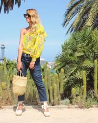 Blusa off shoulder estampado floral 