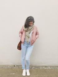 [SPRING LOOK] Pink bomber & cherry blossom