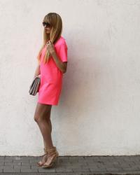 Neon pink dress ||| miss independent